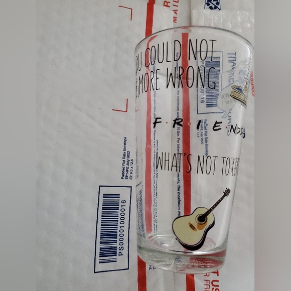 FRIENDS 16 ounce glass - Picture 3 of 5